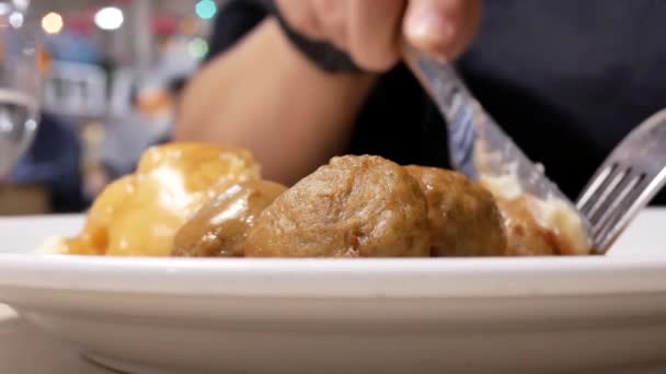 Bemozdítás Élvezi Étkezés Élelmiszer Bíróság Menza Mozgó Háttér Belül Ikea — Stock videók