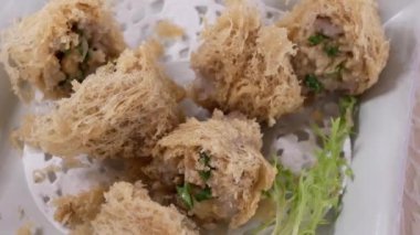 Çin restoranı içinde masada dim sum Hareketi 
