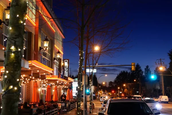 Outside shot of Browns socialhouse restaurant at night in Coquitlam BC Canada — ストック写真