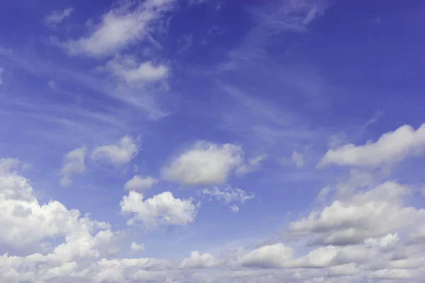 Blauer Himmel Mit Könnte Sommer Natur — Stockfoto