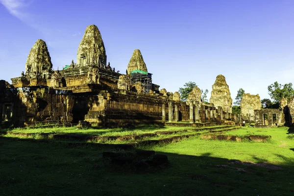 Krajobraz Ruiny Świątyni Phnom Bakheng Mieście Siem Reap — Zdjęcie stockowe