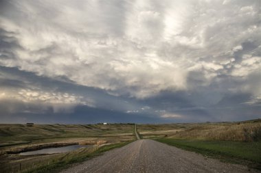 Çayır fırtına bulutları Kanada Saskatchewan yaz uyarılar