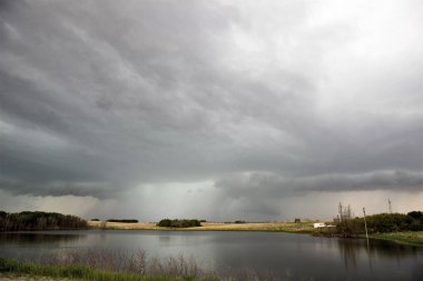 Çayır fırtına bulutları Kanada Saskatchewan yaz uyarılar