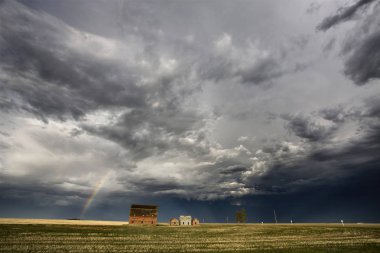 Çayır fırtına bulutları Kanada Saskatchewan yaz uyarılar