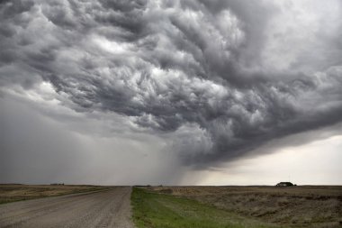 Çayır fırtına bulutları Kanada Saskatchewan yaz uyarılar