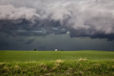 Çayır fırtına bulutları Kanada Saskatchewan yaz uyarılar