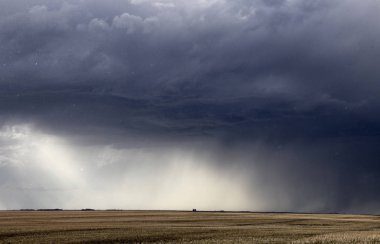 Çayır fırtına bulutları Kanada Saskatchewan yaz uyarılar