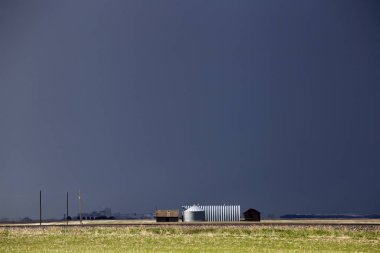Çayır fırtına bulutları Kanada Saskatchewan yaz uyarılar
