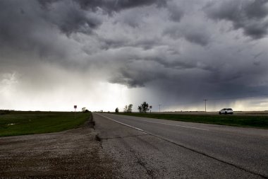 Çayır fırtına bulutları Kanada Saskatchewan yaz uyarılar