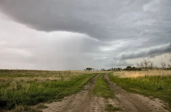 Las Nubes Tormenta Pradera Canadá Saskatchewan Advertencias Verano —  Fotos de Stock