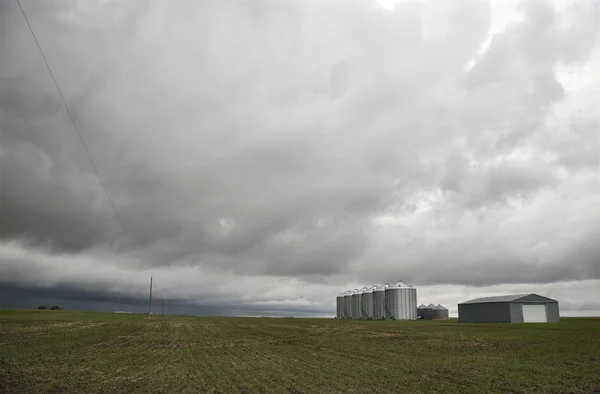 Preirie Storm Clouds Canada Saskatchewan Summer Warnings — стоковое фото