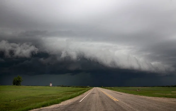 Nuages Tempête Dans Les Prairies Canada Saskatchewan Avertissements Estivaux — Photo