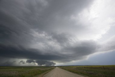 Çayır fırtına bulutları Saskatchewan Kanada kırsal ortamda