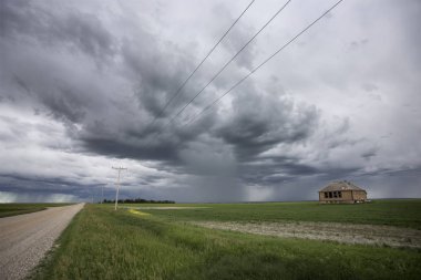 Çayır fırtına bulutları Saskatchewan Kanada kırsal ortamda