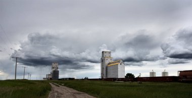 Çayır fırtına bulutları Saskatchewan Kanada kırsal ortamda