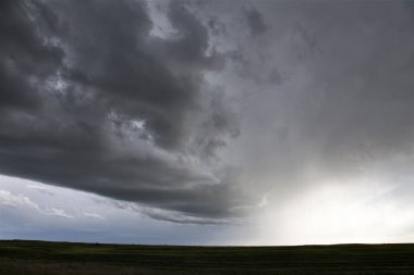 Çayır fırtına bulutları Saskatchewan Kanada kırsal ortamda