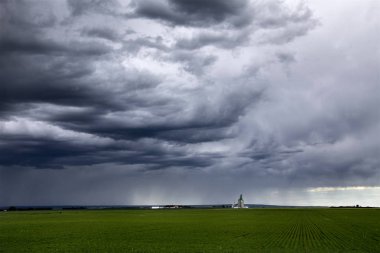 Çayır fırtına bulutları Saskatchewan Kanada kırsal ortamda