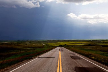 Çayır fırtına bulutları Saskatchewan Kanada kırsal ortamda