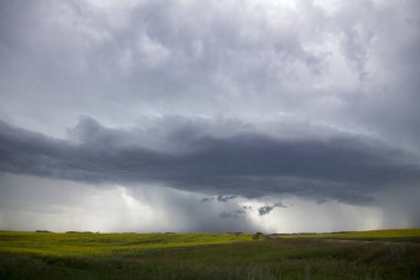 Çayır fırtına bulutları Saskatchewan Kanada kırsal ortamda