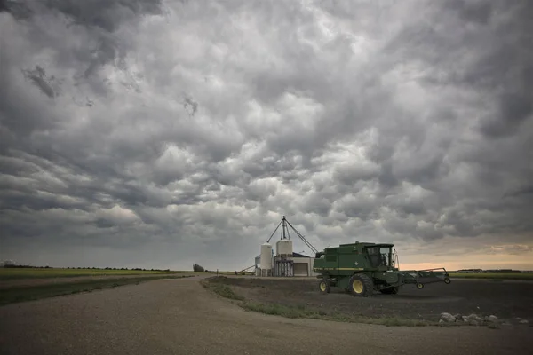 Nuvole Tempesta Prateria Saskatchewan Canada Mammatus — Foto Stock