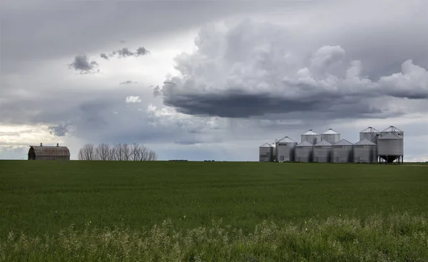 Облака Бури Прерий Сельской Местности Саскачевана Канада — стоковое фото