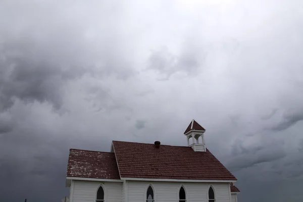 Prairie Storm Moln Saskatchewan Kanada Country Church — Stockfoto