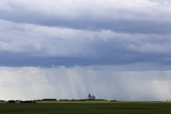 Pradera Tormenta Nubes Saskatchewan Canadá Entorno Rural — Foto de Stock