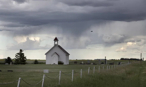 Pradera Tormenta Nubes Saskatchewan Canadá Entorno Rural Imagen De Stock