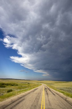Çayır fırtına bulutları Saskatchewan Kanada yaz tehlike