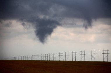 Bozkır Fırtınası Kanada 'yı bulutlandırıyor Yaz tehlikesi kırsal 