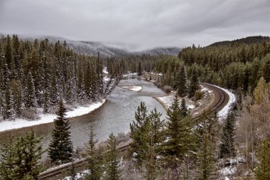 Rocky Dağları kış sonbahar Morants eğrisi