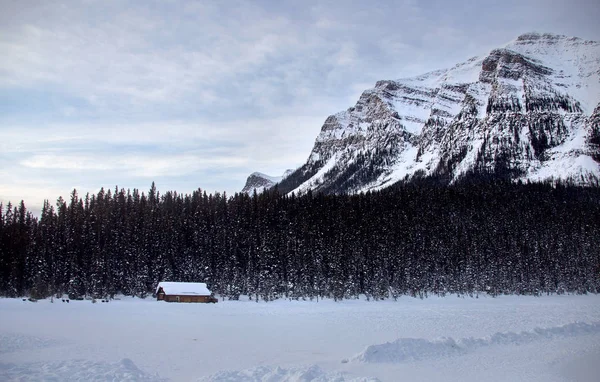 Chateau Lake Louise —  Fotos de Stock