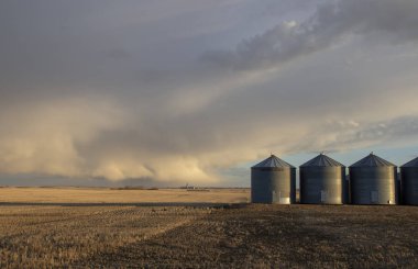 Prairie fırtına bulutları