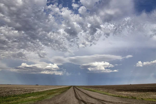 Nuvens de tempestade de pradaria — Fotografia de Stock