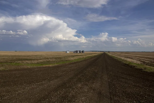 Nubes de tormenta de pradera — Foto de Stock