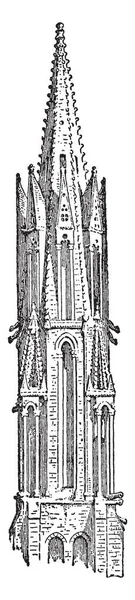 ホテルセンチュリーサザン タワーが顕著なヴィンテージの線描画や彫刻イラストによって拡張された 世紀初頭フランスのサンリス大聖堂の尖塔 ローマ カトリック教会と旧大聖堂 — ストックベクタ
