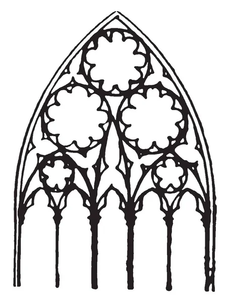 Oyma ajur ekranlar, vintage çizgi çizme veya oyma illüstrasyon inşa Batı faade üzerinde uygulanan ilk katı duvarlar olduğunu.