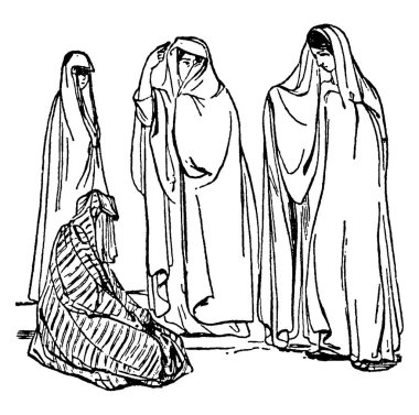 Dış mekan kostümlü dört modern Suriyeli kadın, üçü ayakta ve biri yerde oturuyor, klasik çizim ya da gravür..