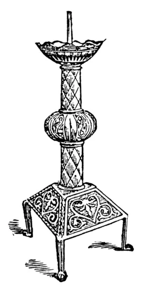 一个尖刺 一支放在尖尖铁点之上的蜡烛 一个烛台 可以是独立的 也可以是连接在一起的几个烛台中的一个 老式线条绘图或雕刻插图 — 图库矢量图片