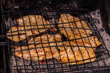 Izgara tavuk. Kızarmış tavuk göğsü.