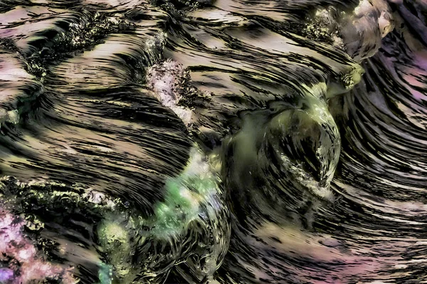 Okyanus dalgaları yavaş hareket