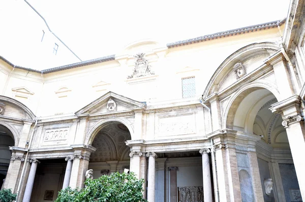 Weißes Gebäude Vatikanischen Museum — Stockfoto