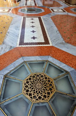 Milan 'ın ünlü mağazaları.