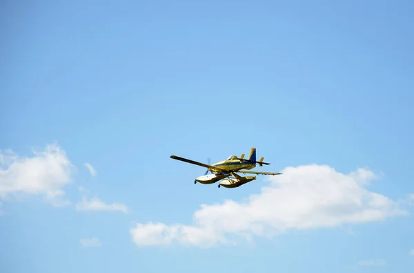 Žlutý Hydroplán Pro Protipožární Létání — Stock fotografie