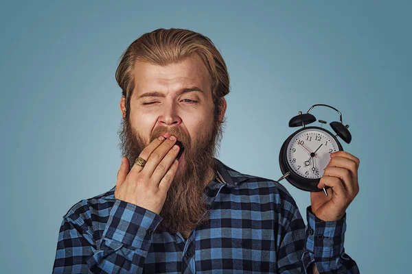 Hombre Negocios Bostezando Con Despertador Llegando Tarde Insomne Soñoliento Hipster — Foto de Stock