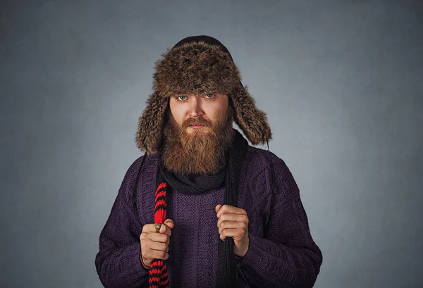 Homem Masculino Sério Barbudo Gorro Chapéu Pele Russo Fofo Vestido — Fotografia de Stock