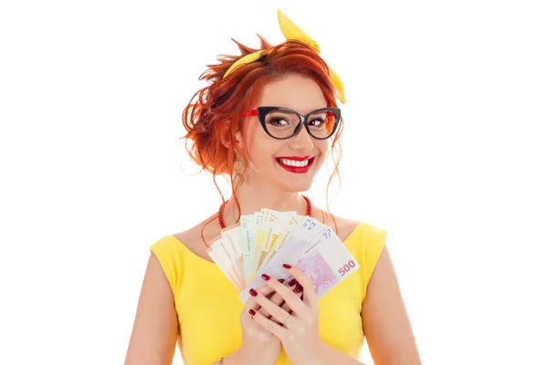 Красиві Щасливі Симпатичні Усміхнені Жінка Дівчинка Тримає Банкноти Євро Кавказький — стокове фото