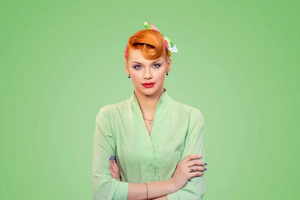 Selbstbewusstes Pinup-Girl — Stockfoto