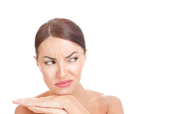 Mujer de belleza mirando al lado escéptico —  Fotos de Stock