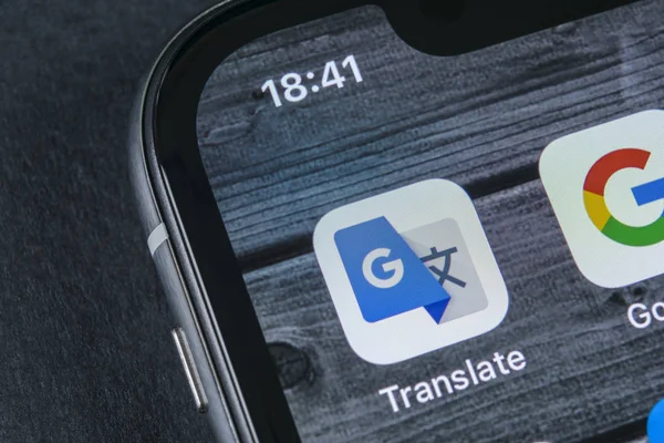 Sankt Petersburg Rosja Kwietnia 2018 Google Translate Ikonę Aplikacji Apple — Zdjęcie stockowe